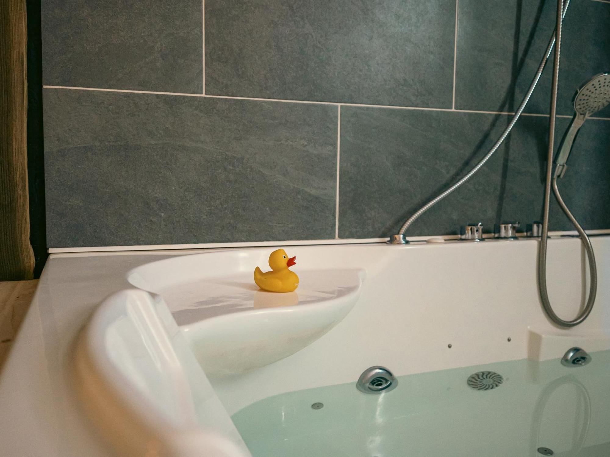 Appartement Spa Vip Pont Alsort Froid-Chapelle Buitenkant foto